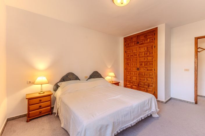 Image No.25-3 Bed Villa for sale