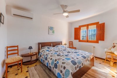 1970-villa-for-sale-in-javea-50432-large