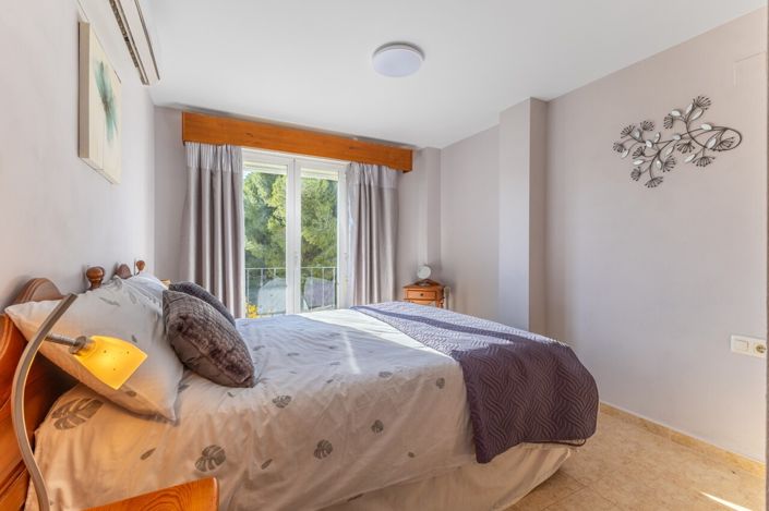 Image No.22-3 Bed Apartment for sale