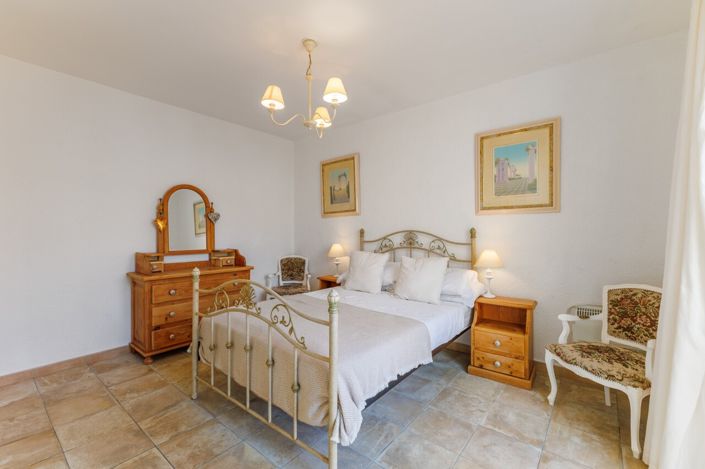 Image No.37-3 Bed Apartment for sale