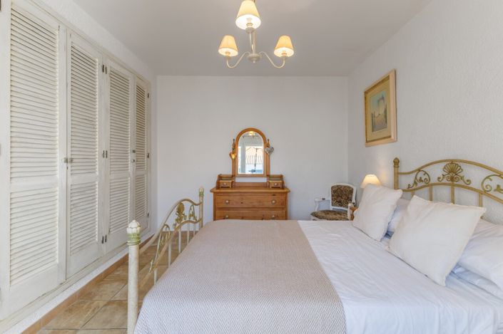 Image No.38-3 Bed Apartment for sale