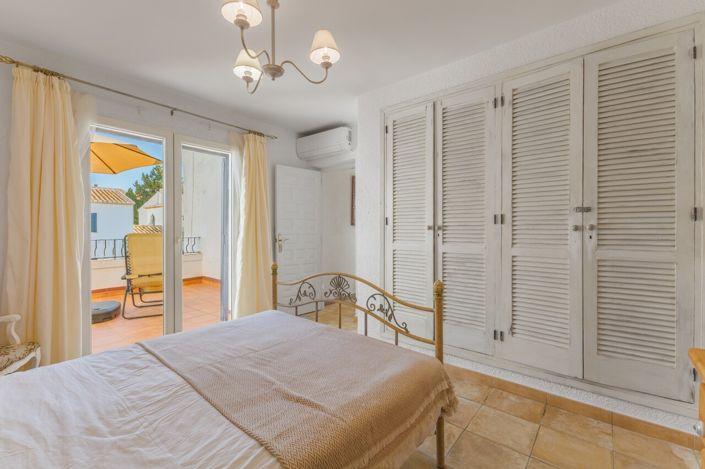 Image No.39-3 Bed Apartment for sale