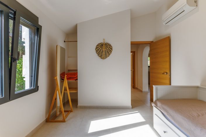 Image No.20-2 Bed Villa for sale