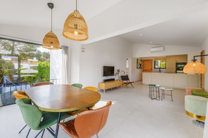 Image No.21-2 Bed Villa for sale