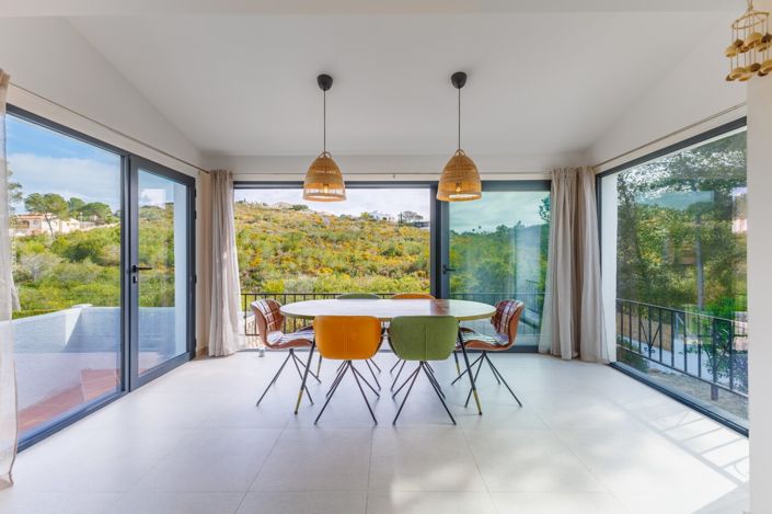 Image No.25-2 Bed Villa for sale