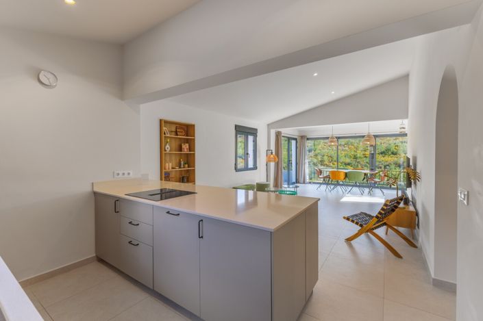 Image No.6-2 Bed Villa for sale