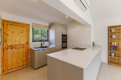 1974-villa-for-sale-in-javea-50629-large