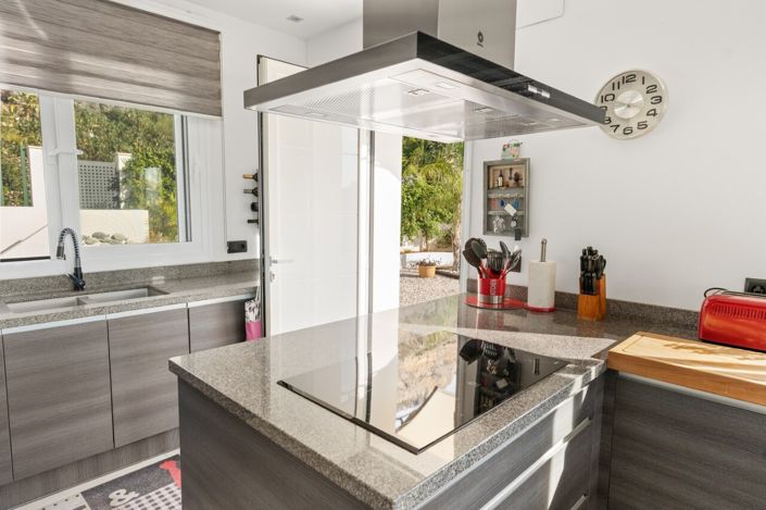 Image No.19-5 Bed Villa for sale