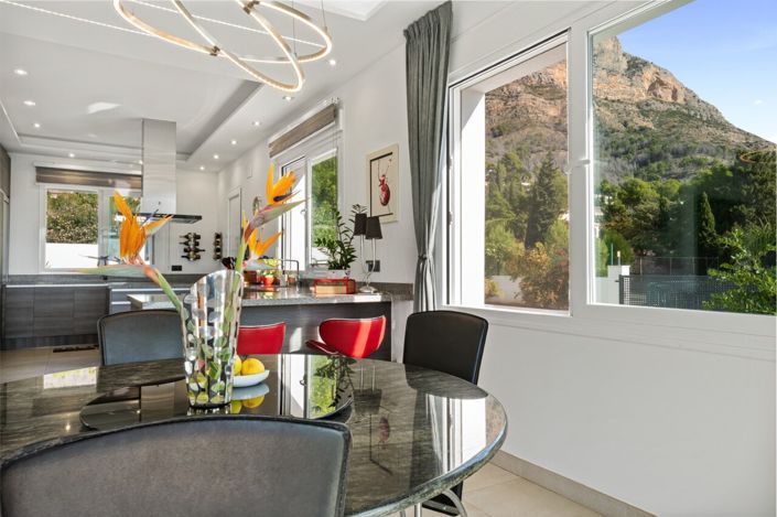 Image No.23-5 Bed Villa for sale