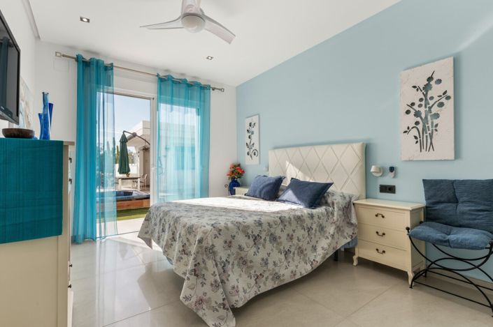 Image No.33-5 Bed Villa for sale