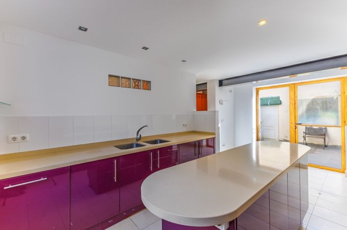 Image No.31-6 Bed Villa for sale