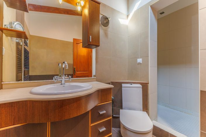 Image No.43-6 Bed Villa for sale