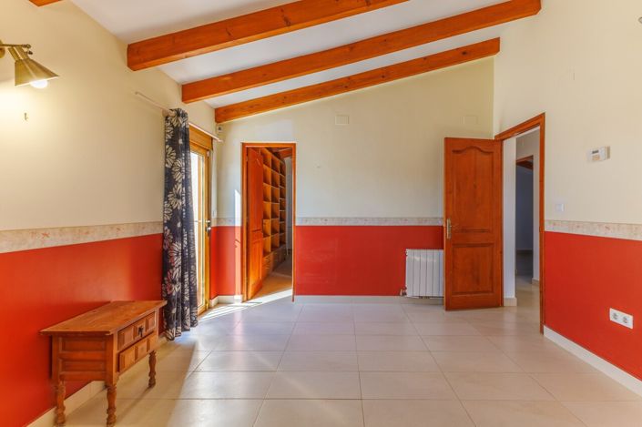 Image No.5-6 Bed Villa for sale