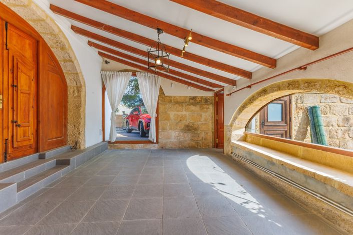 Image No.9-6 Bed Villa for sale