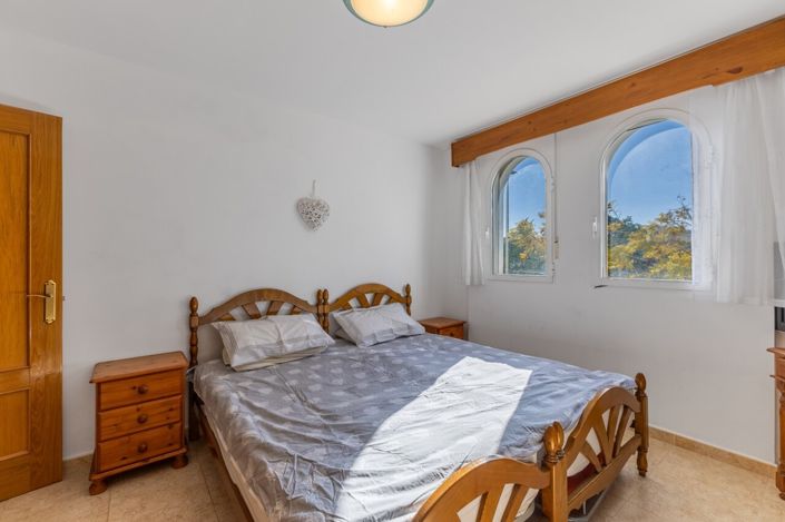 Image No.10-3 Bed Apartment for sale