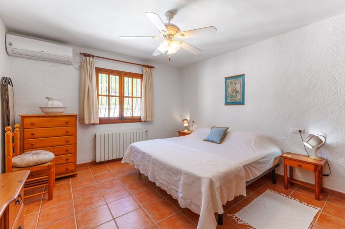 Image No.25-4 Bed Villa for sale