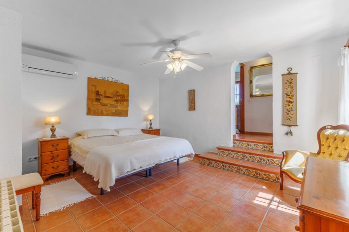 Image No.33-4 Bed Villa for sale