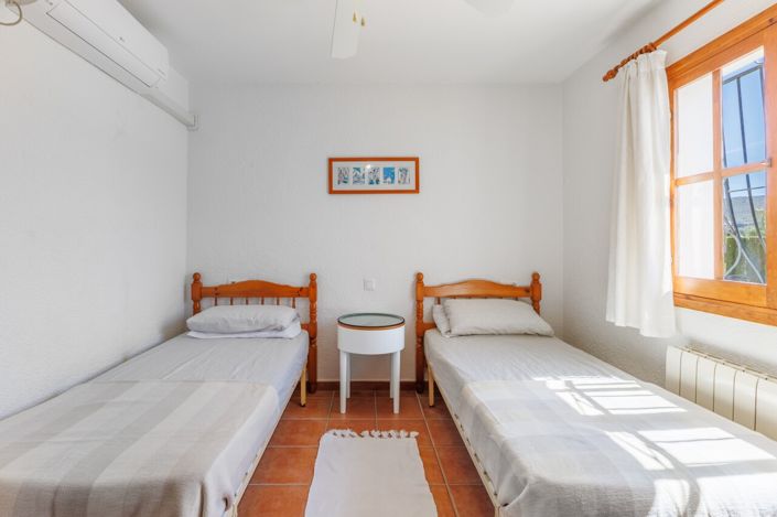 Image No.39-4 Bed Villa for sale