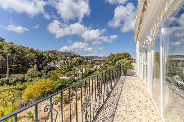 Image No.10-4 Bed Villa for sale