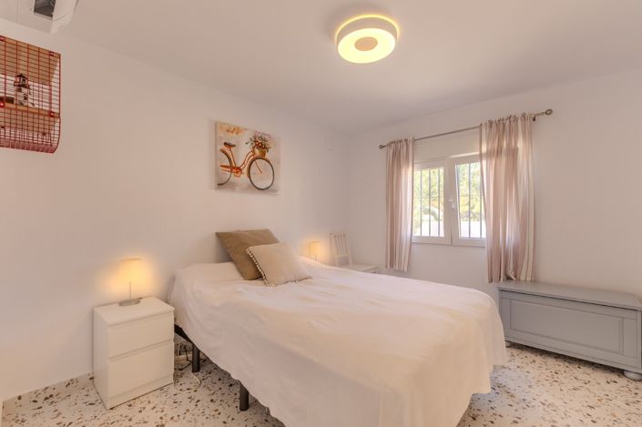 Image No.40-4 Bed Villa for sale