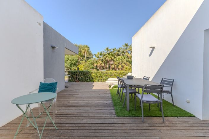 Image No.25-4 Bed Villa for sale