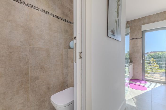 Image No.33-4 Bed Villa for sale