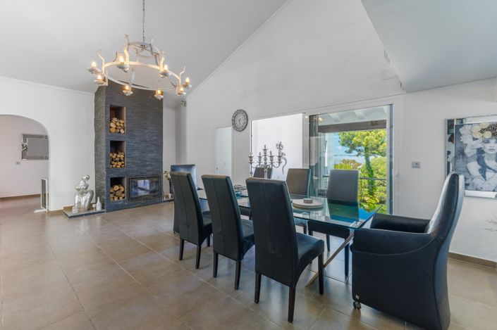 Image No.18-4 Bed Villa for sale