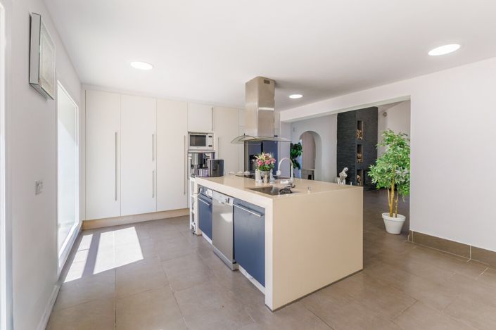 Image No.20-4 Bed Villa for sale