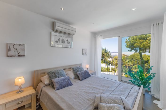 Image No.26-4 Bed Villa for sale