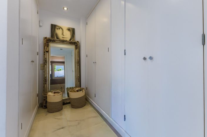 Image No.32-4 Bed Villa for sale