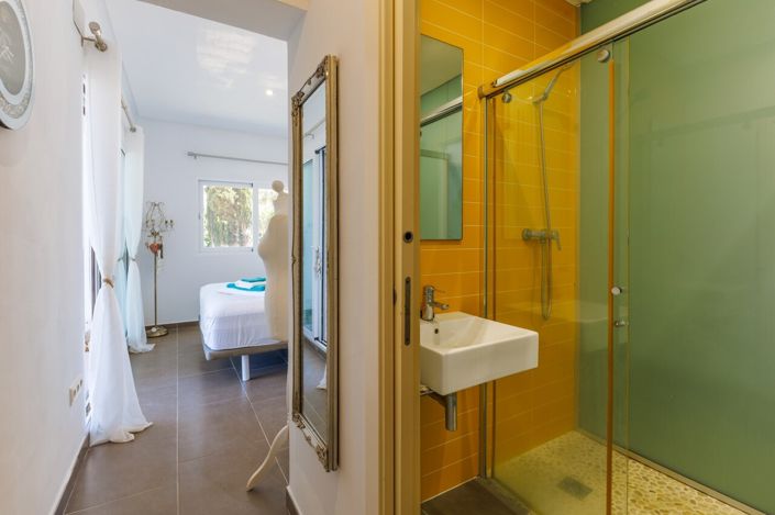 Image No.41-4 Bed Villa for sale