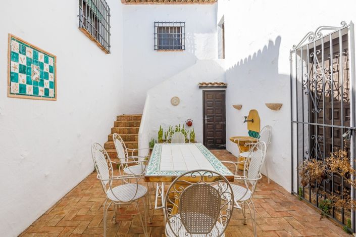 Image No.11-4 Bed Villa for sale