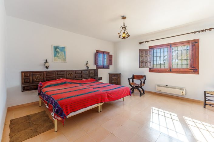 Image No.17-4 Bed Villa for sale