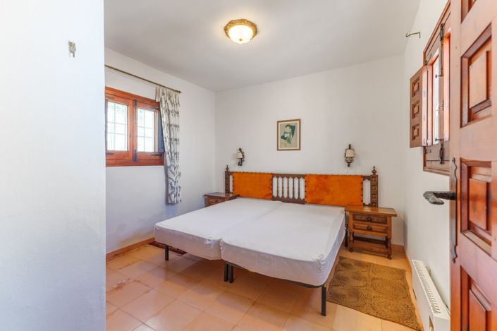 Image No.7-4 Bed Villa for sale