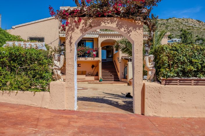 Image No.12-4 Bed Villa for sale