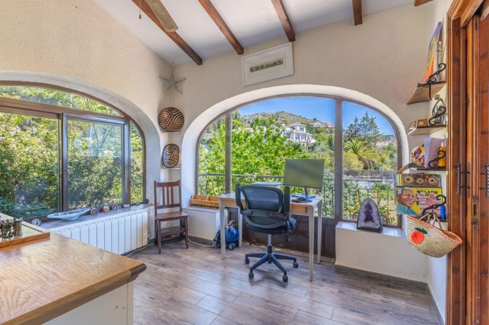 Image No.38-4 Bed Villa for sale