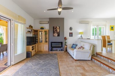 1992-villa-for-sale-in-benitachell-51898-larg