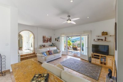 1992-villa-for-sale-in-benitachell-51901-larg