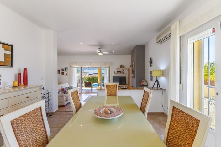 Image No.18-3 Bed Villa for sale