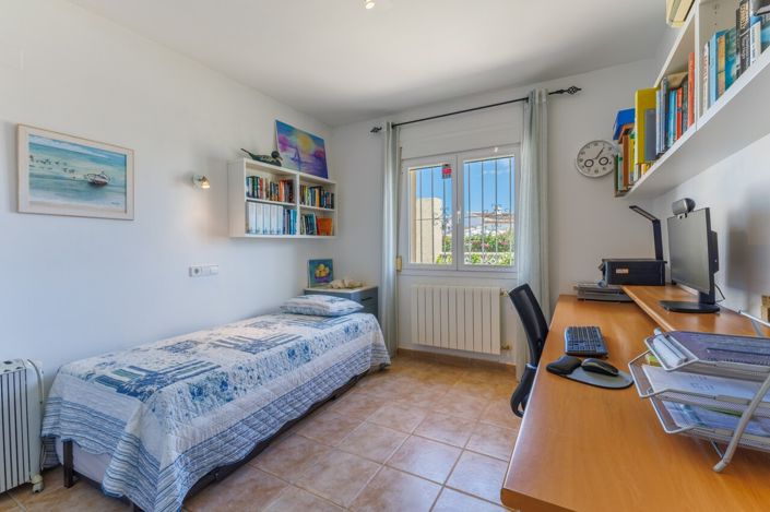 Image No.25-3 Bed Villa for sale