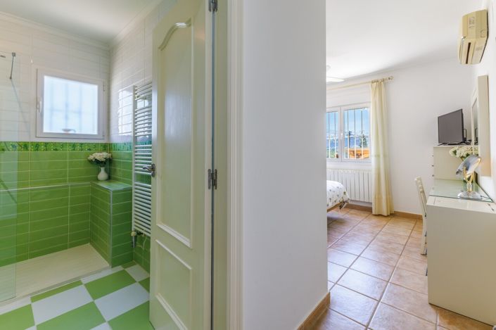 Image No.28-3 Bed Villa for sale