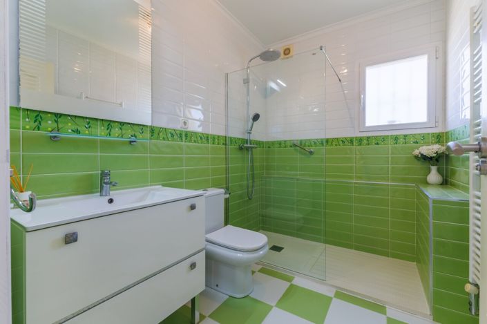 Image No.29-3 Bed Villa for sale