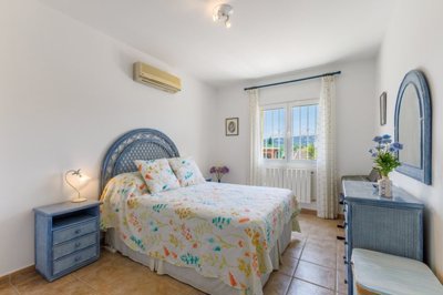 1992-villa-for-sale-in-benitachell-51908-larg