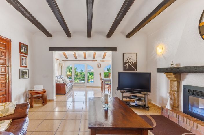 Image No.15-4 Bed Villa for sale