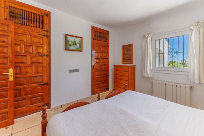 Image No.20-4 Bed Villa for sale