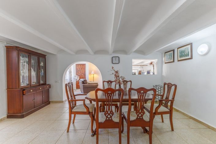 Image No.27-4 Bed Villa for sale