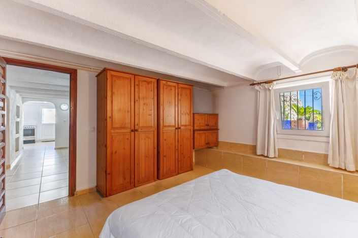 Image No.32-4 Bed Villa for sale