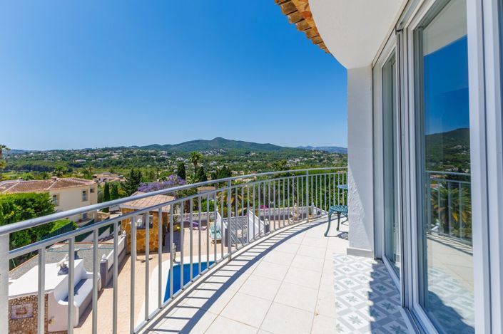 Image No.13-6 Bed Villa for sale
