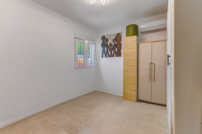 Image No.27-6 Bed Villa for sale