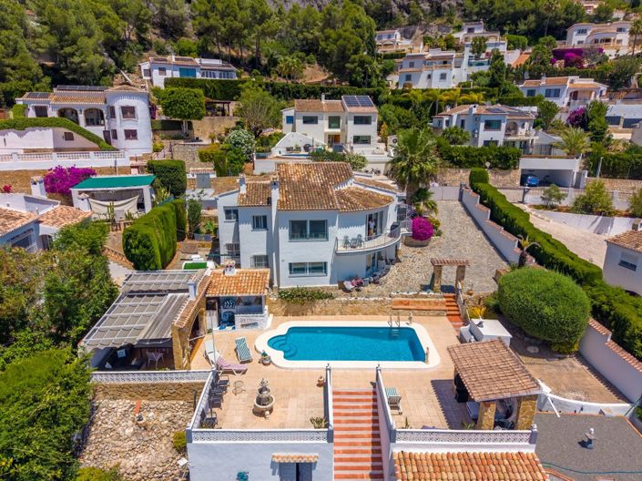 Image No.3-6 Bed Villa for sale